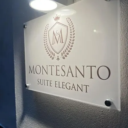Elegant Nel Centro Di 4* ナポリ