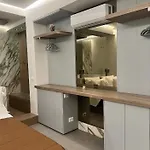 Elegant Nel Centro Di 4* Nápoles