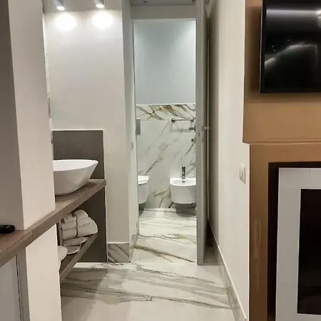 Elegant Nel Centro Di Nocleg ze śniadaniem Neapol