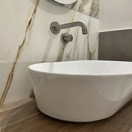 Elegant Nel Centro Di Bed and breakfast